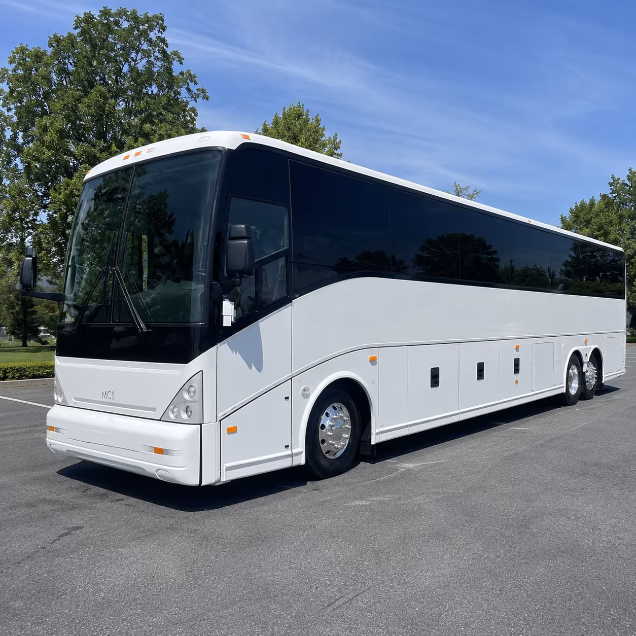 detroit airport shuttle bus rentals for private groups