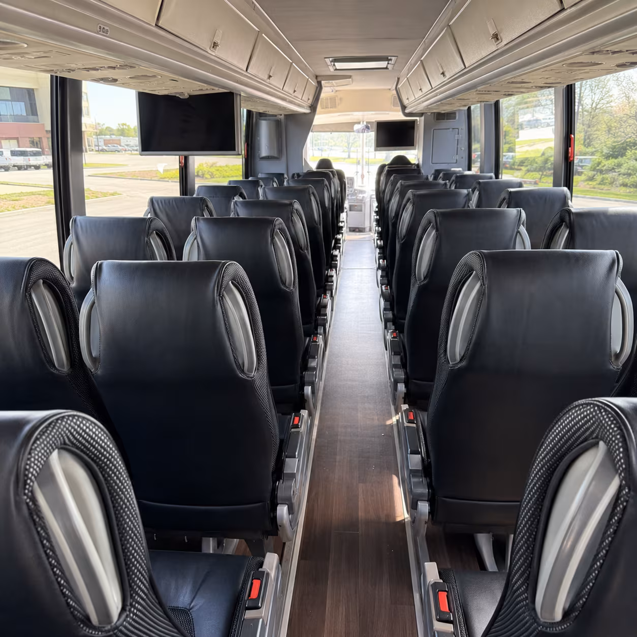 detroit bus rental service area