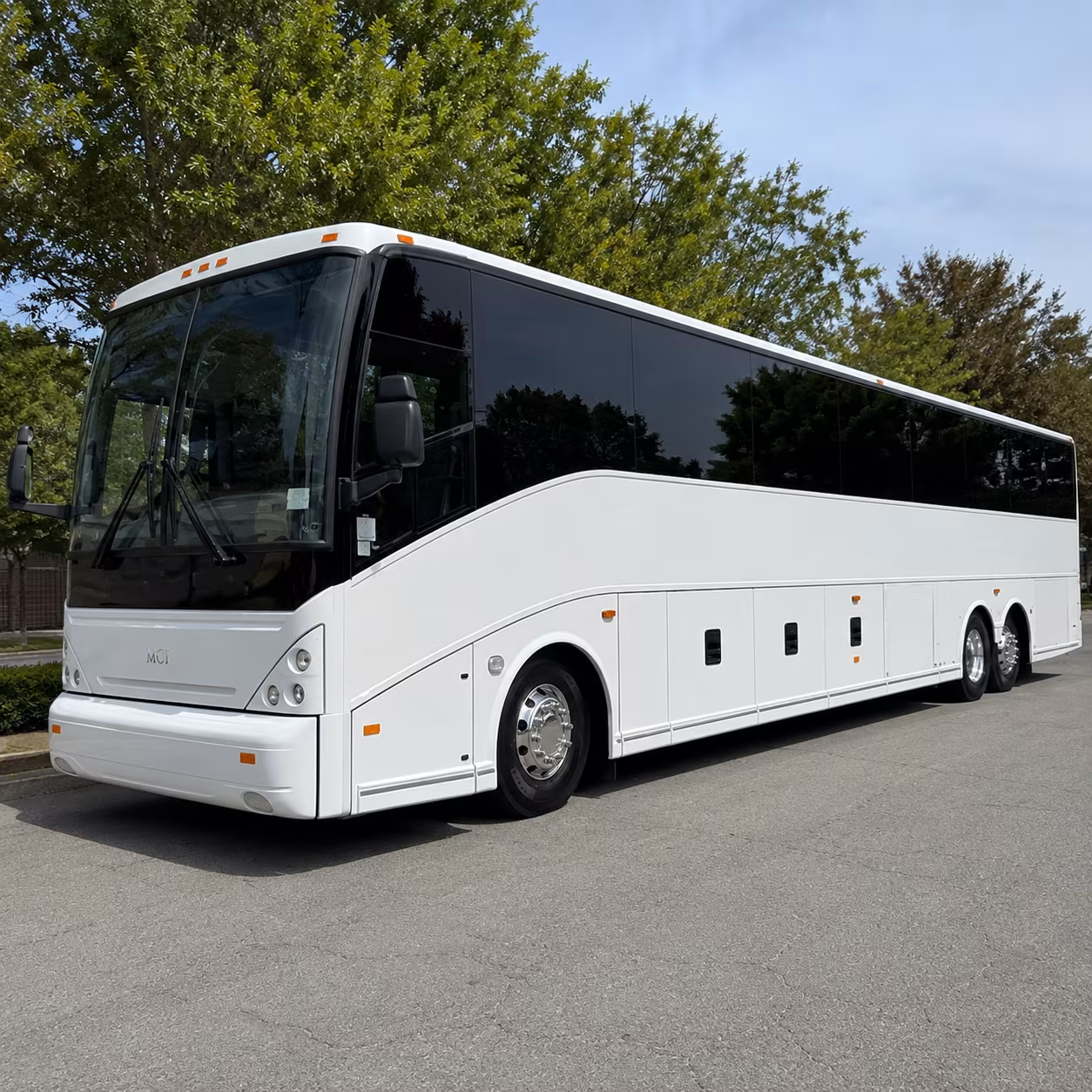 detroit bus rentals for michigan road trips and indiana travel