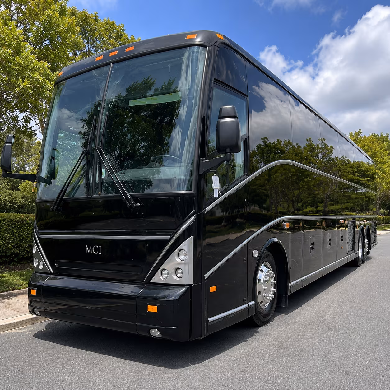 detroit long distance charter bus prices